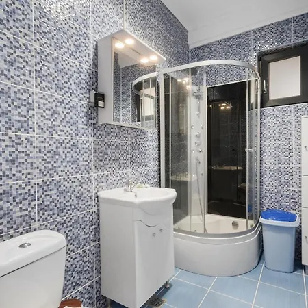 1 Bdr With 2 Bed Near The * Năvodari