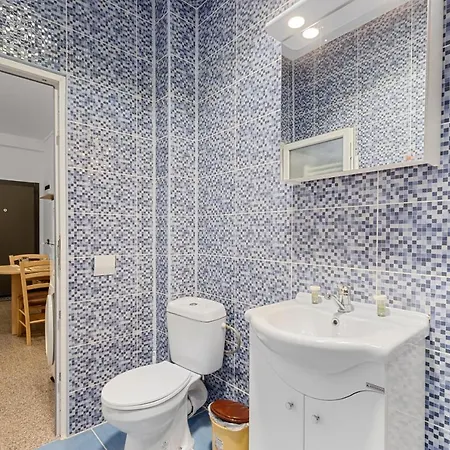 Lägenhet 1 Bdr With 2 Bed Near The Năvodari