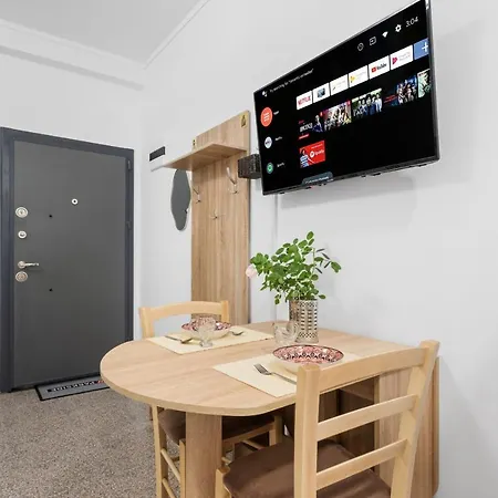 1 Bdr With 2 Bed Near The * Năvodari