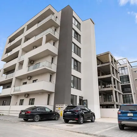1 Bdr With 2 Bed Near The Lägenhet